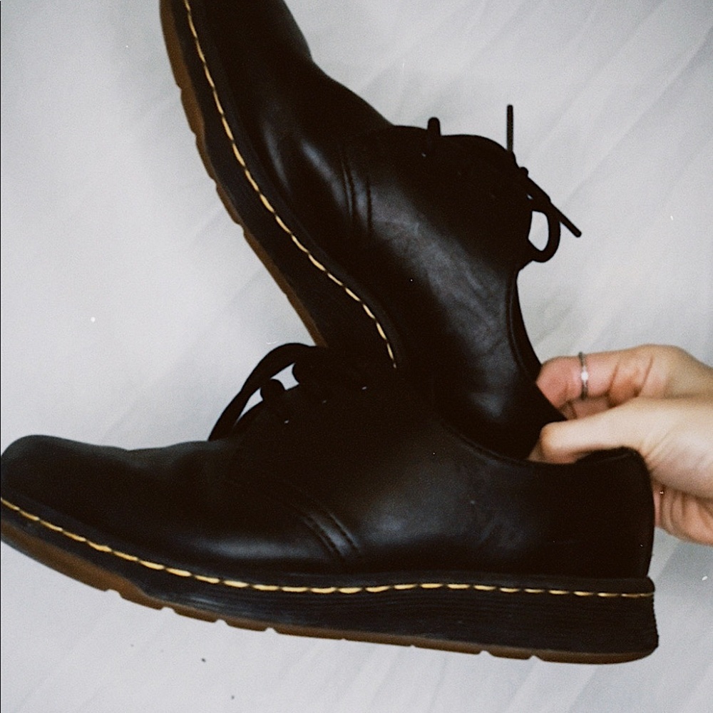 Dr. Martens in black color. They have very low use and are in optimal condition.